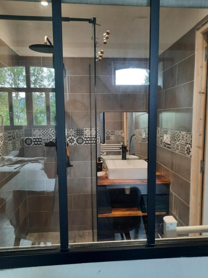 Chez Line Et Pierre: Appartement Spacieux, Lumineux Et Equipe La Bastide-de-Sérou Exteriör bild