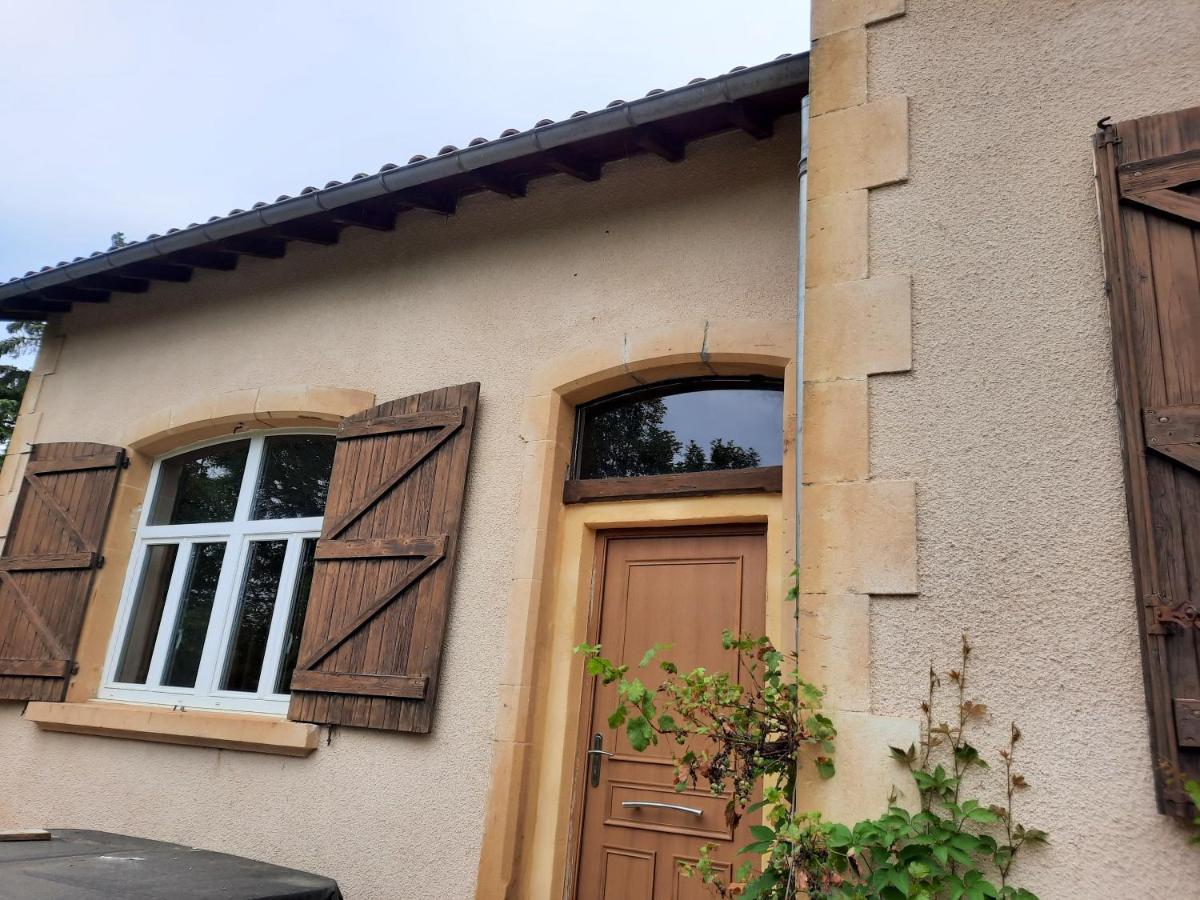 Chez Line Et Pierre: Appartement Spacieux, Lumineux Et Equipe La Bastide-de-Sérou Exteriör bild